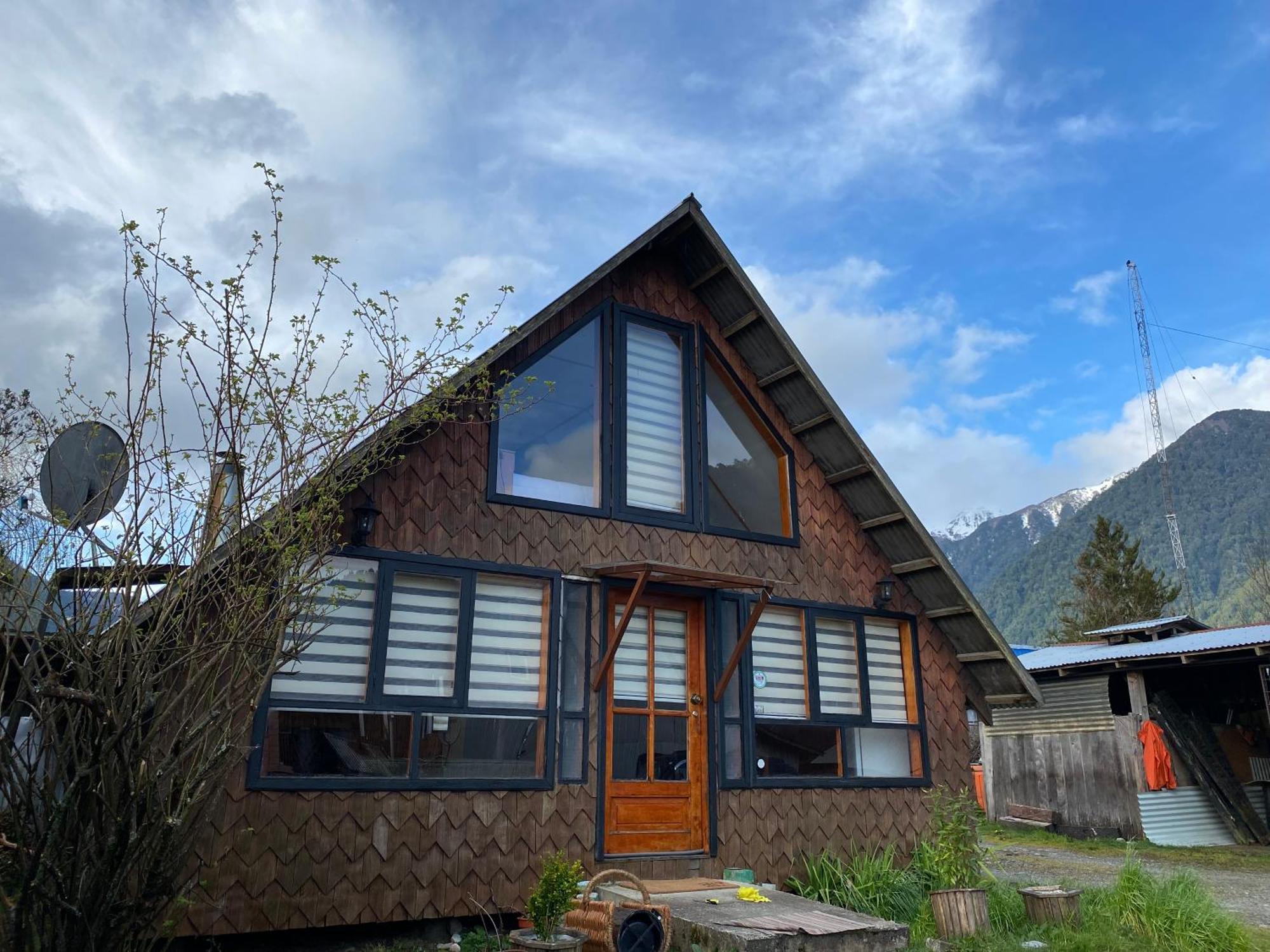 Cabanas Kavizke Puerto Puyuguapi Bagian luar foto